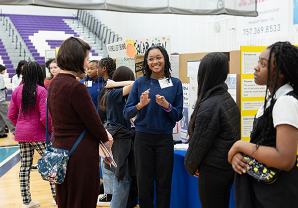 Students exhibit creative projects at NNPS Science, Engineering, and Technology Fair