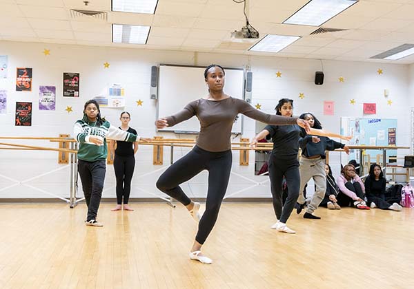 Woodside dance students to stage fall ballet November 19-21